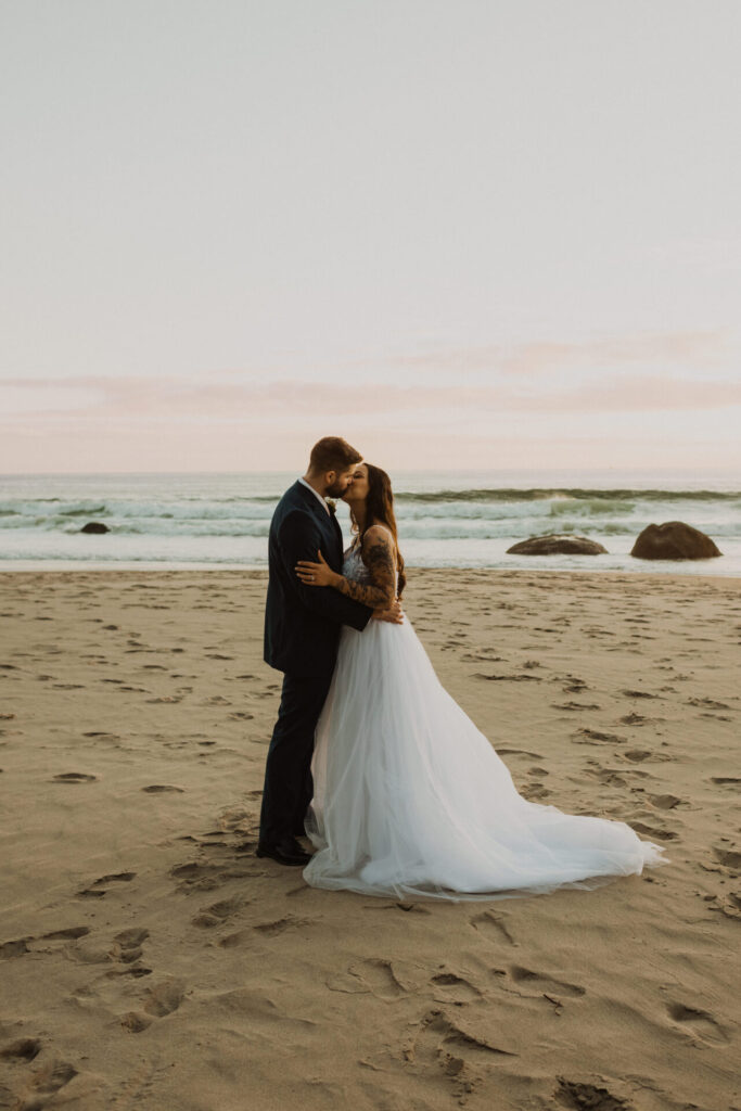 oregon coast elopement 